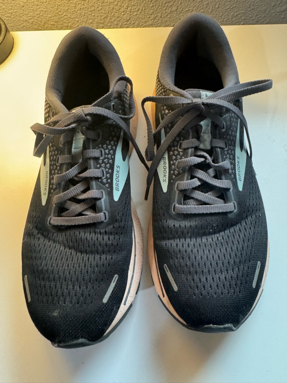 Brooks Ghost 14  Black and Gray Athletic Running Shoes with Mint Accents